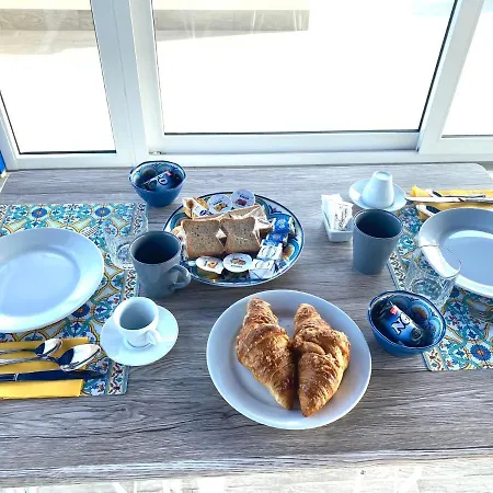 Torre Pozzillo Bed & Breakfast *